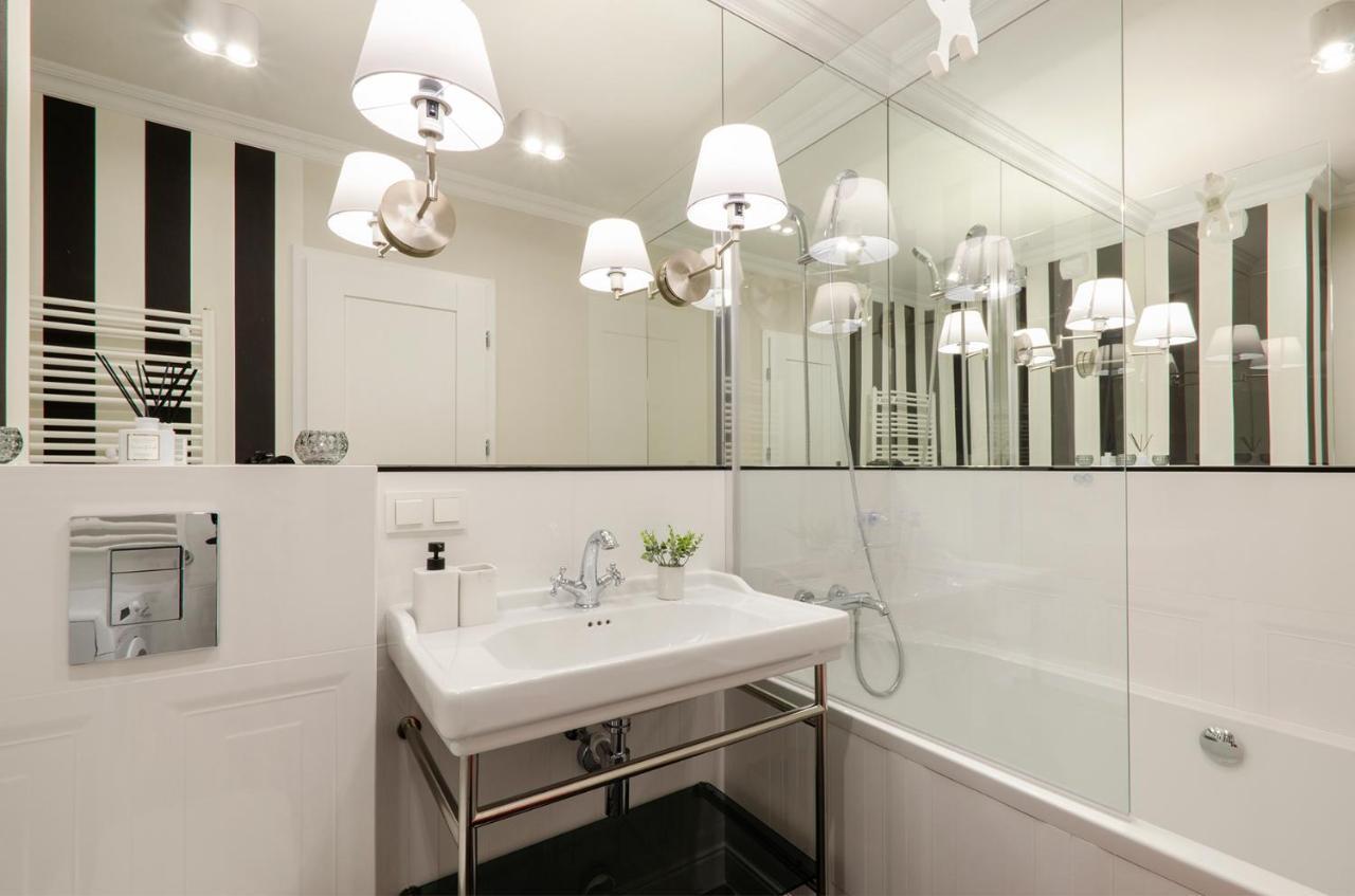 Sky Home- Blue Apartament -Manufaktura, Bezplatny Parking, Klima, Dostep Na Kod วูดช์ ภายนอก รูปภาพ